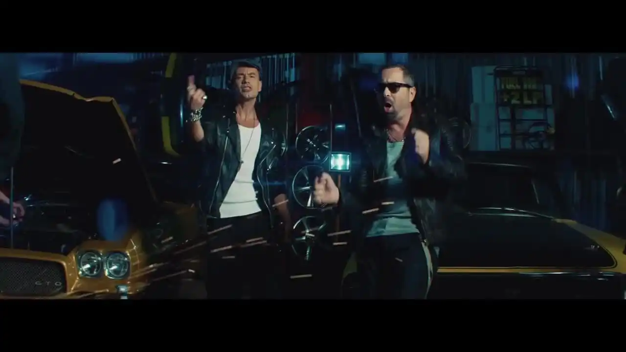 скачать клип Дискотека авария - Девушка за рулем