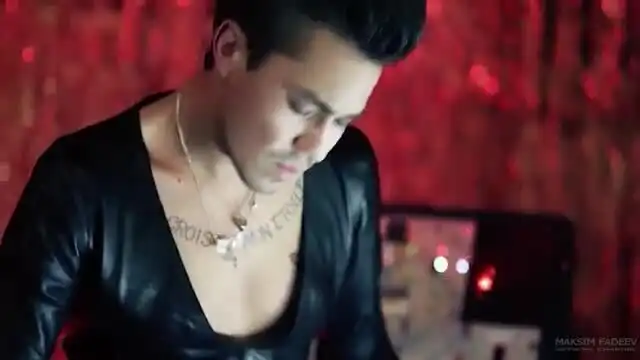 скачать клип Серебро - Не время