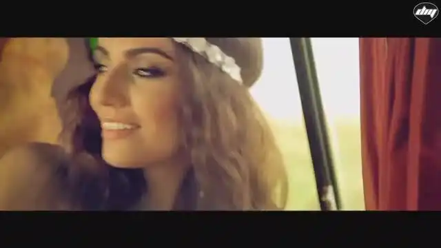 скачать клип Tom Boxer and Morena feat. Sirreal - Summertime