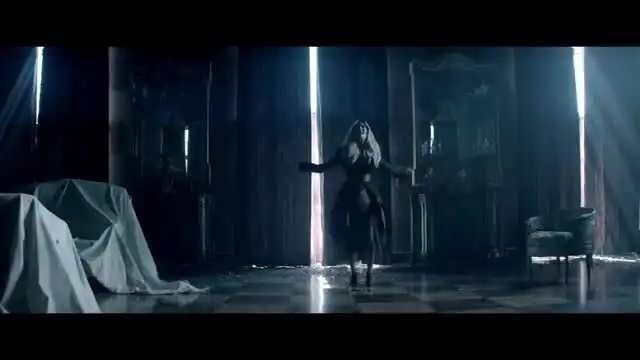 скачать клип Demi Lovato - Let It Go :: Холодное сердце