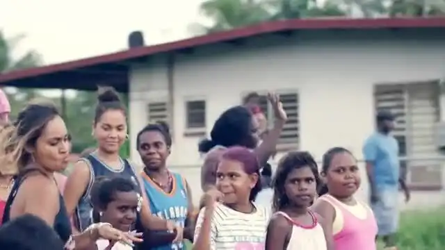 скачать клип Jessica Mauboy - The Day Before I Met You