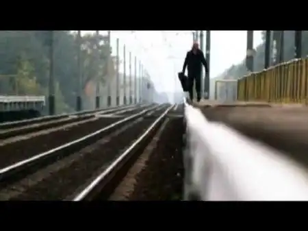 скачать клип Денис Майданов - Я возвращаюсь домой