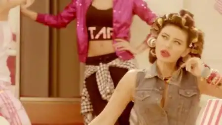 Ebru Polat - 1 Dakika