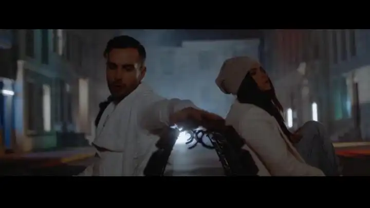 Morandi feat. Inna - Summer In December