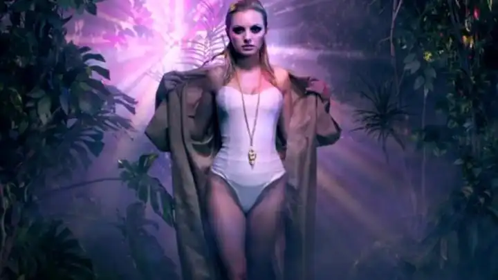 скачать клип Alexandra Stan - Give Me Your Everything