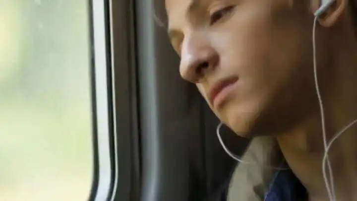 скачать клип Женя Мильковский - Станция Туман