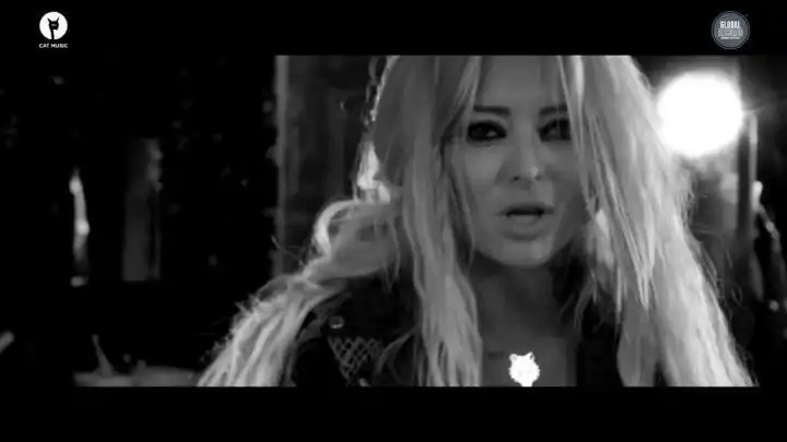 скачать клип Delia - Da, mama