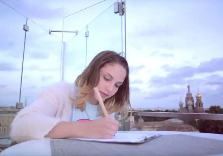 скачать клип Бедюх Света - Давай попробуем