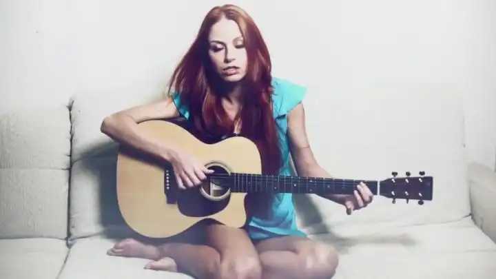 скачать клип Чи-Ли - Больше нечего курить