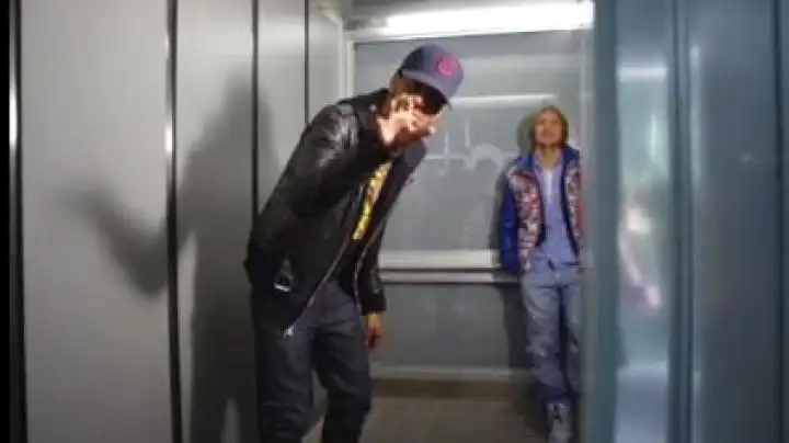 скачать клип David Guetta Feat. Kid Cudi - Memories