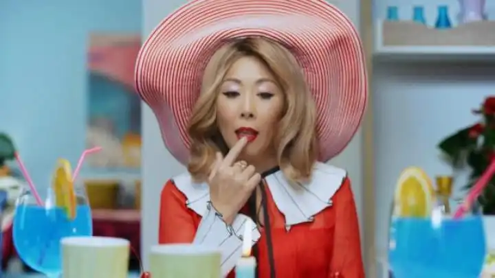 скачать клип Анита Цой - Без вещей