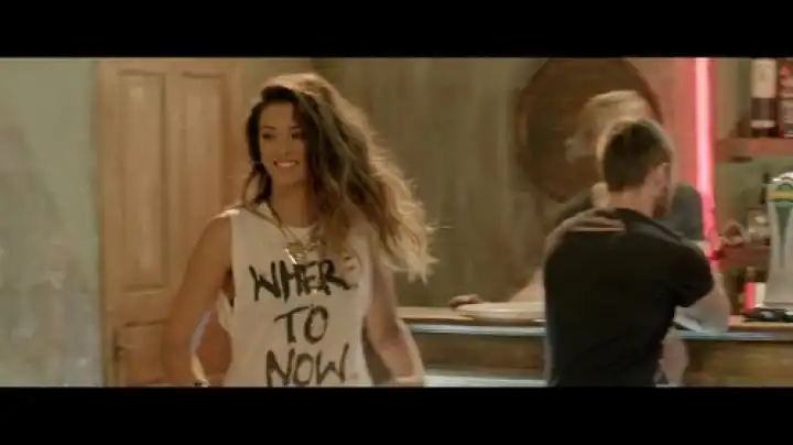 скачать клип Antonia - Hurricane