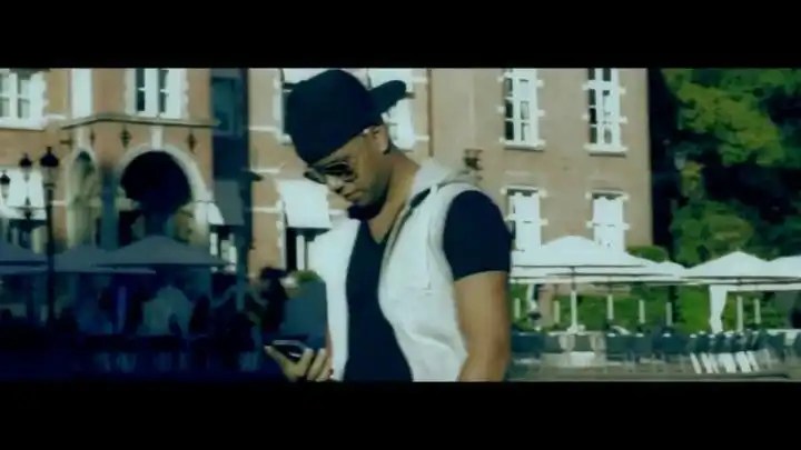 скачать клип Ahzee - Born Again