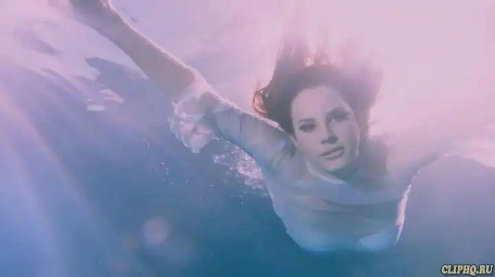скачать клип Lana Del Rey - Freak