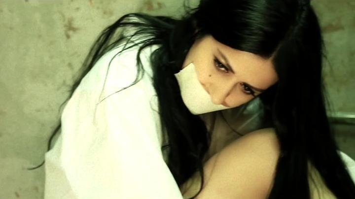 Elvira Ragazza - Солдат