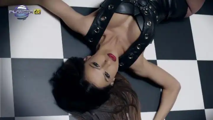 скачать клип Tatyana feat Silver - Roga Za Spomen