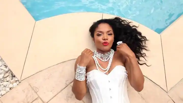 Rasheeda ft. Kandi - Legs To The Moon