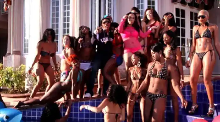 скачать клип Vybz Kartel - Teachas Pet