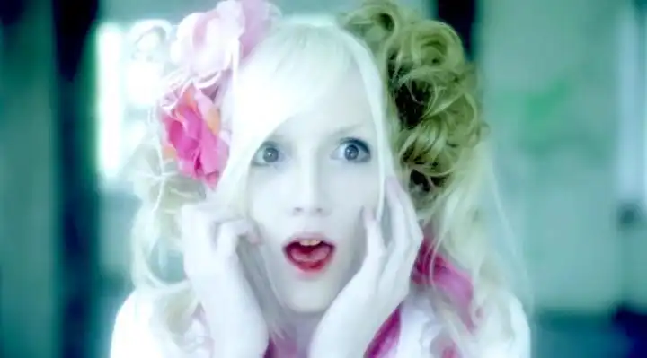 скачать клип Seremedy - No Escape