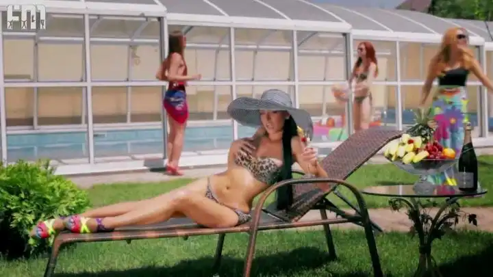 скачать клип Miss Five - Качай Матрас