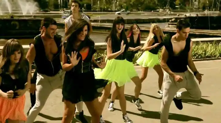 скачать клип LaLa Band ft. John Puzzle - Dance Dance Dance