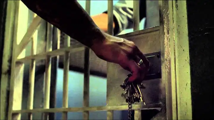 скачать клип Band Of Skulls - You are Not Pretty But You Got It Goin\\\' On