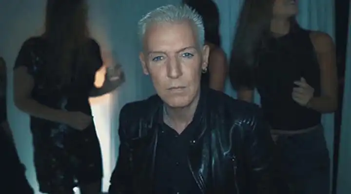 скачать клип Scooter - Mary Got No Lamb