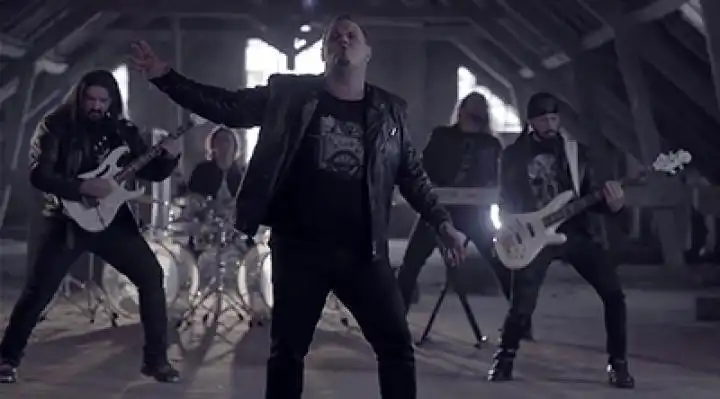 скачать клип Anton - Moment Of Silence