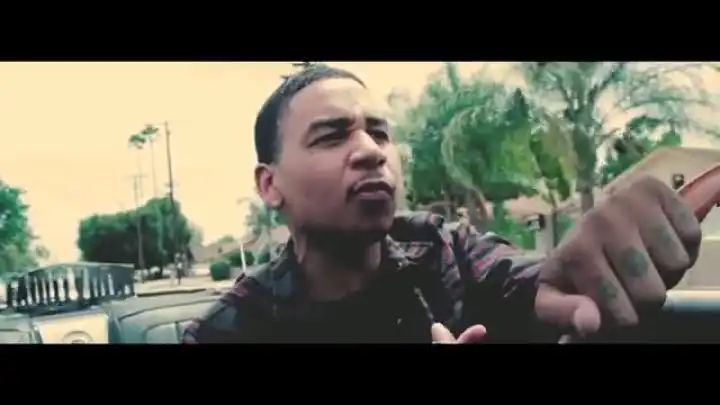 скачать клип Young Life - Robbin