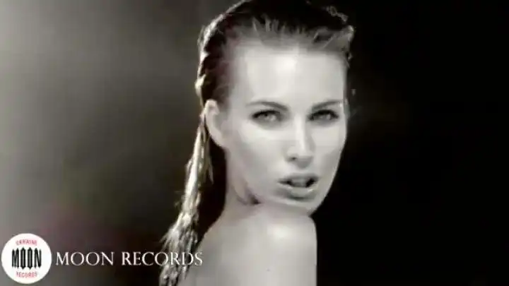 Диана Меринова - Неделимы