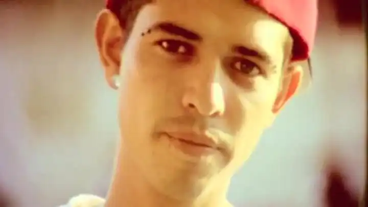 скачать клип Coldplay - A Head Full Of Dreams