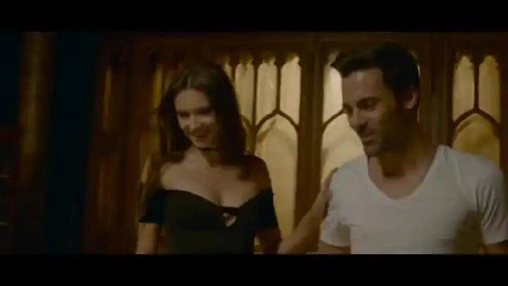 скачать клип Carlas Dreams - Треугольники