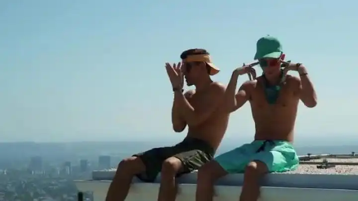 скачать клип Jack and Jack - All Weekend Long