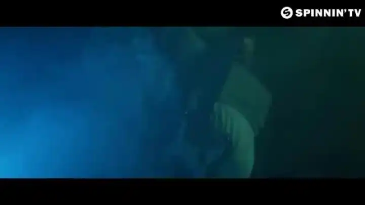 скачать клип Streex - Alive (Studio Video)