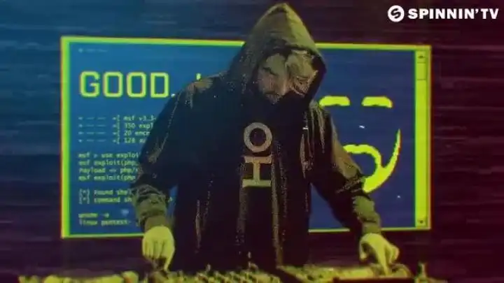 скачать клип Oliver Heldens ft. Ida Corr - Good Life