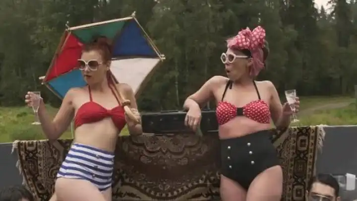 скачать клип THE HATTERS - RUSSIAN STYLE