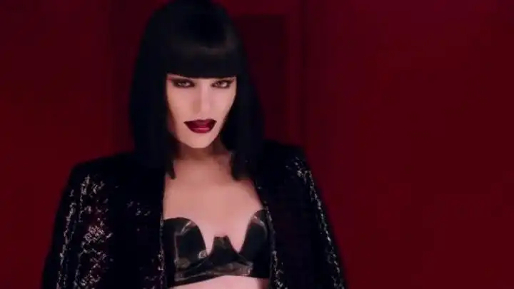 Jessie J - Cant Take My Eyes Off You x MAKE UP FOR EVER