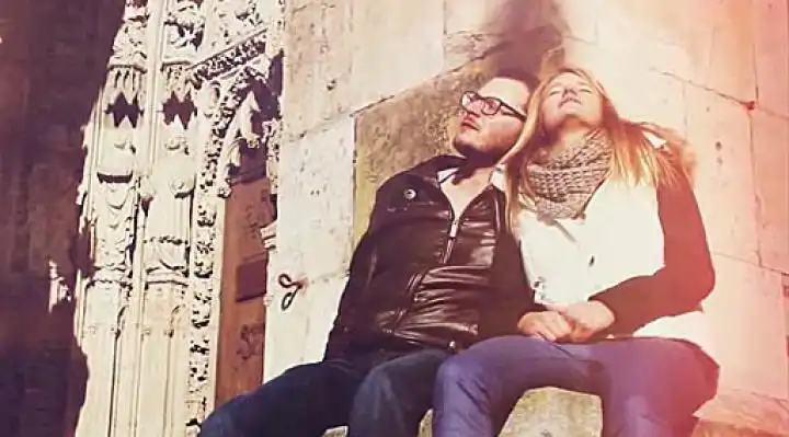 скачать клип Jericho Chase - Melly (My Eyes Like Loving You)