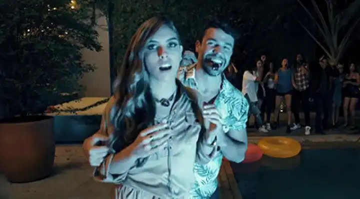 скачать клип J Alvarez - Despierta Bien