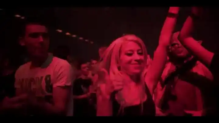 скачать клип Brennan Heart - F.I.F.O.