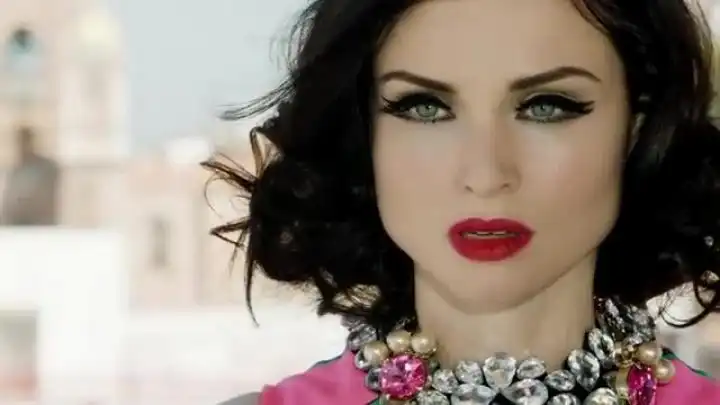 скачать клип Sophie Ellis-Bextor - Wild Forever