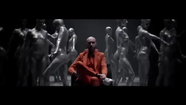 скачать клип Vitalic ft. David Shaw - Waiting For The Stars