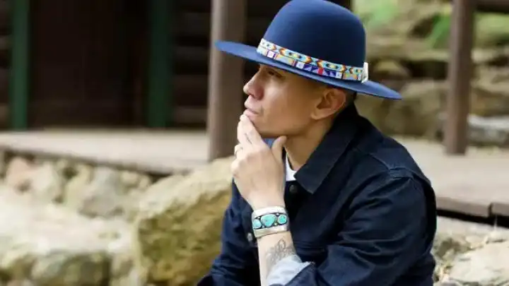 скачать клип Taboo - The Fight