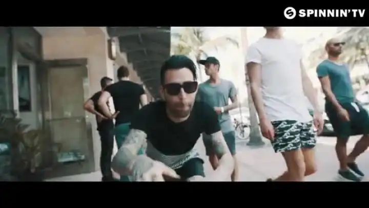 скачать клип Breathe Carolina and Bassjackers feat. CADE - Cant Take It