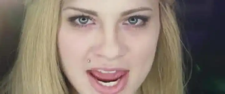 Shannon Taylor - Two-Faced