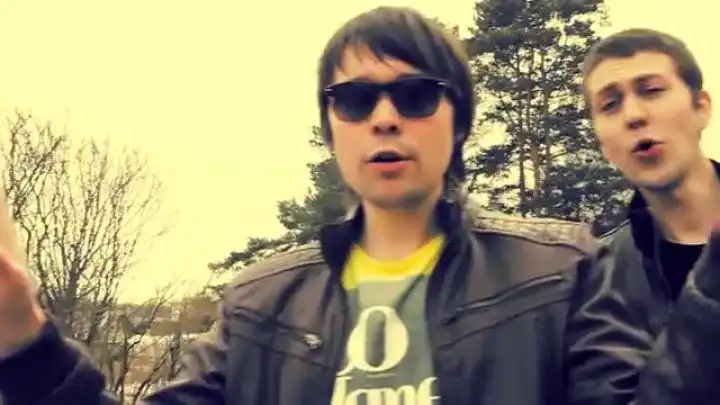 скачать клип День Независимости - Сакура в Цвету