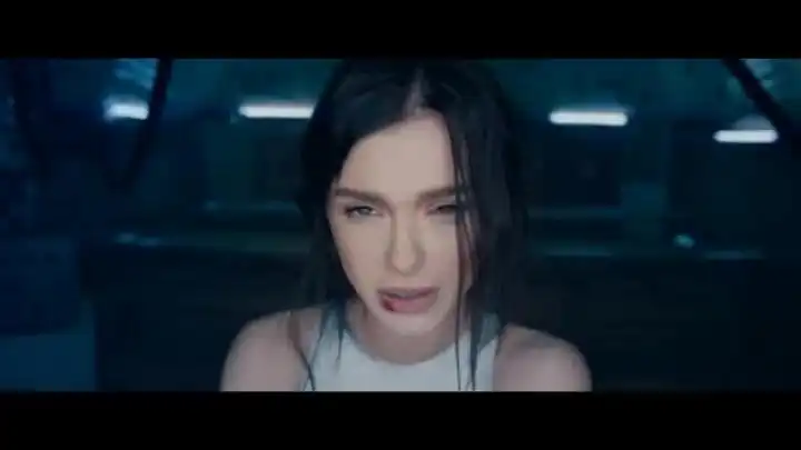 скачать клип Елена Темникова ft. ST - Сумасшедший русски� ...