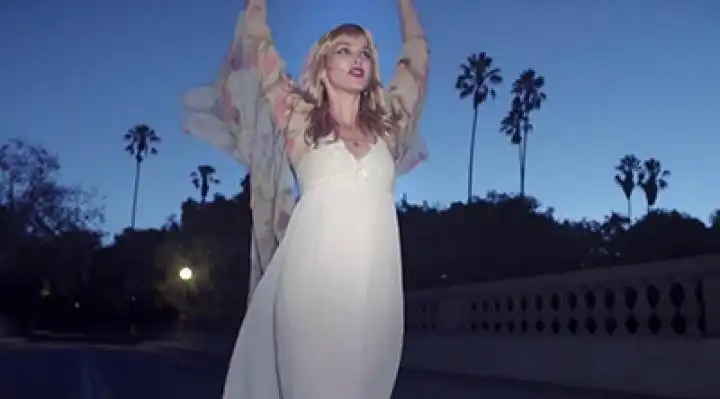 скачать клип CAT - You Belong To Me