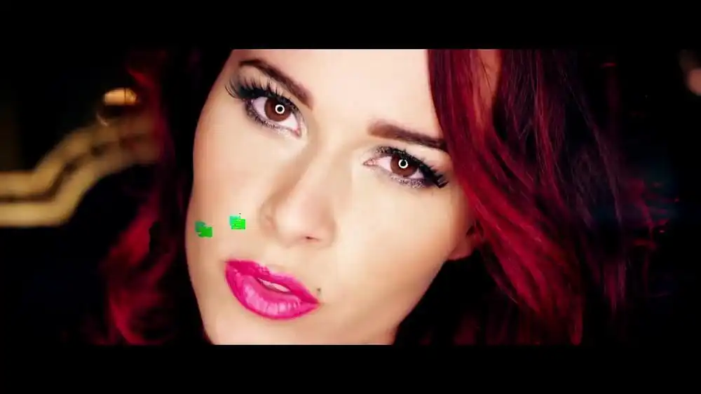 скачать клип Luyanna ft. Bobby Kimball - La Distancia