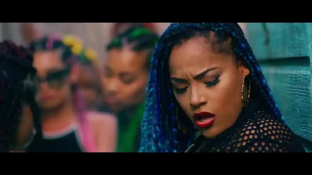 скачать клип Stefflon Don - 16 Shots